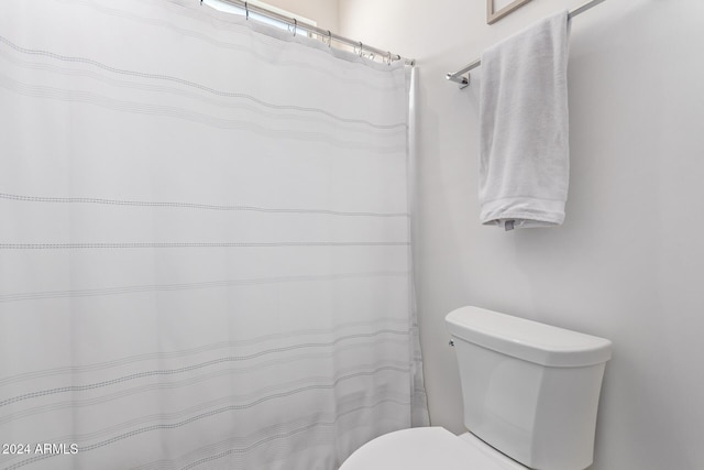 35612 N Lodestone Dr, San Tan Valley, AZ 85144 - full bathroom featuring toilet
