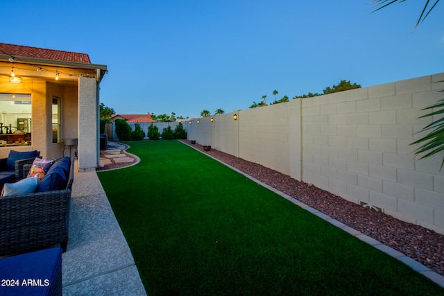 view of yard with an outdoor living space