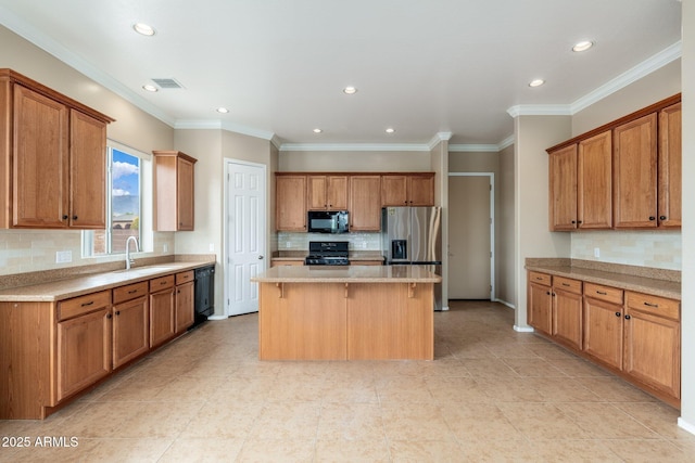 4253 N Yates Ave, Prescott Valley, AZ 86314 - kitchen featuring black appliances, tasteful backsplash, recessed lighting, a sink, and a kitchen bar
