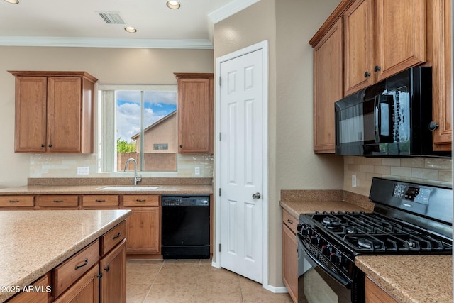 4253 N Yates Ave, Prescott Valley, AZ 86314 - kitchen with black appliances, a sink, backsplash, crown molding, and recessed lighting