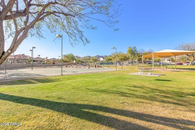 16404 S 18th Dr, Phoenix, AZ 85045 - view of home's community with a yard