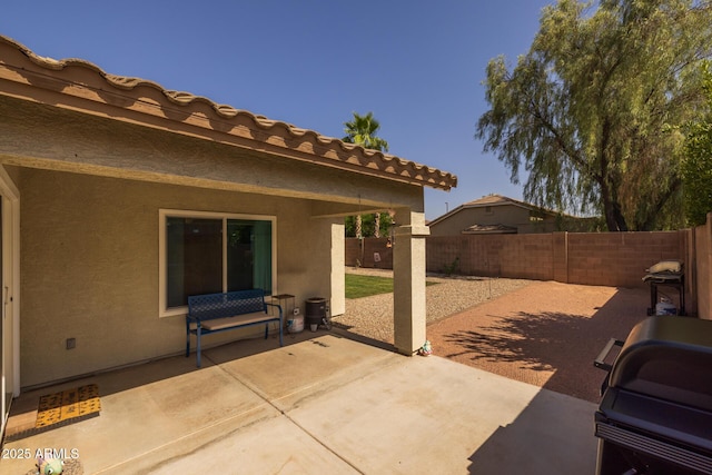 3905 E Derringer Way, Gilbert, AZ 85297 - fenced backyard featuring a patio area