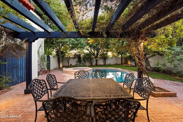 1614 Palmcroft Dr SW, Phoenix, AZ 85007 - view of patio with outdoor dining space, an in ground hot tub, a pergola, and a fenced backyard