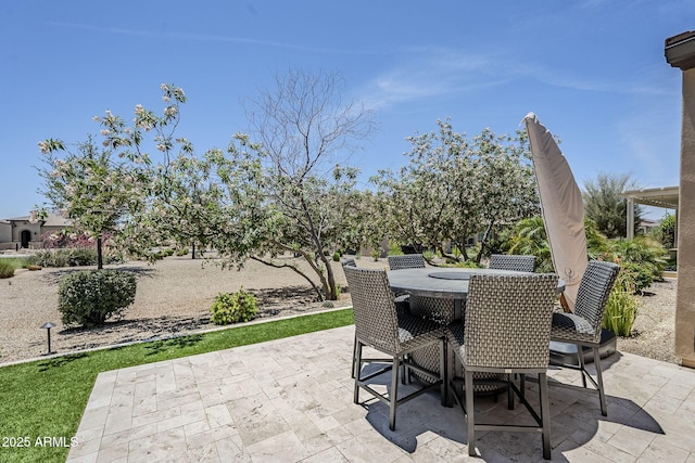 841 E Farmers Ln, Queen Creek, AZ 85140 - view of patio / terrace with outdoor dining area