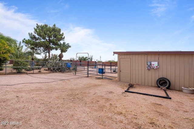 exterior space featuring an outbuilding