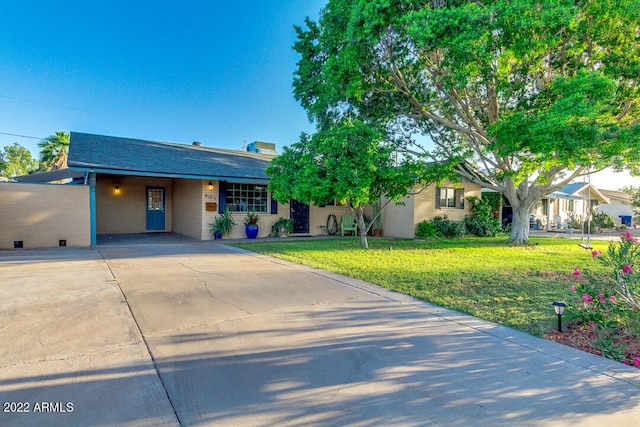 803 W 18th St, Tempe, AZ 85281 - single story home with driveway, a carport, and a front lawn