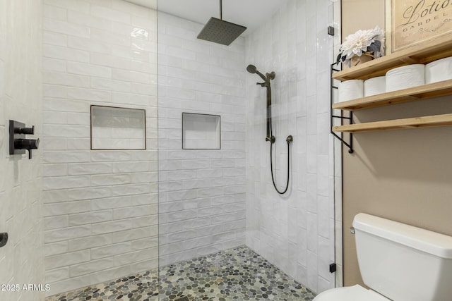 410 E Beck Ln, Phoenix, AZ 85022 - bathroom featuring toilet and walk in shower
