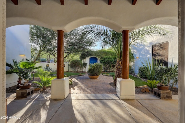 28217 N 139th St, Scottsdale, AZ 85262 - fenced backyard featuring a ceiling fan and a patio area