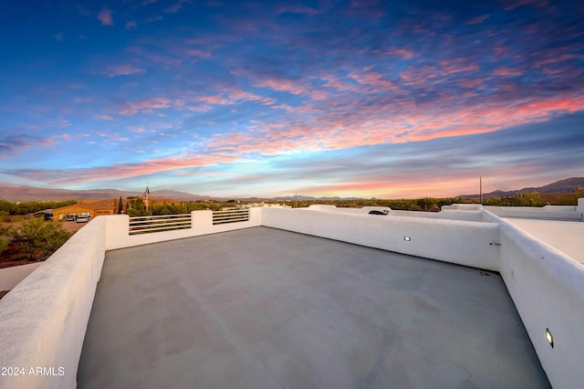 28217 N 139th St, Scottsdale, AZ 85262 - patio terrace at dusk featuring a mountain view