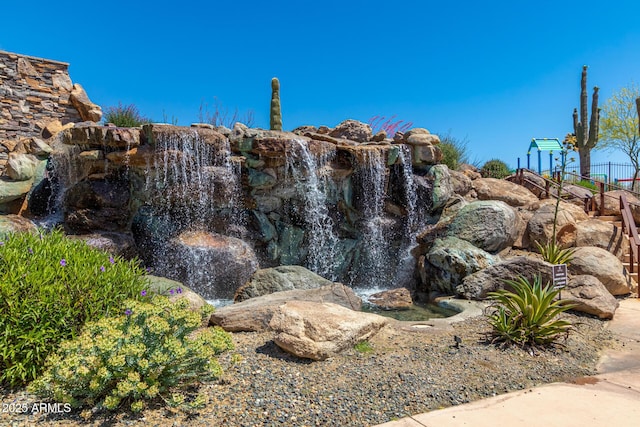 1951 W Plum Rd, Phoenix, AZ 85085 - mountain view featuring a small pond