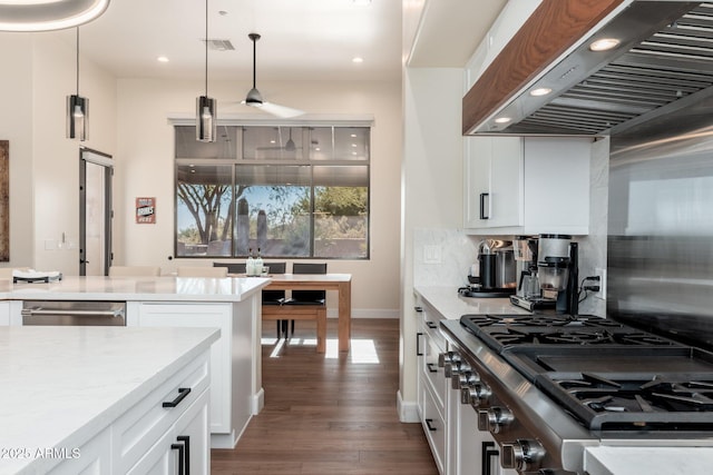28768 N 95th Way, Scottsdale, AZ 85262 - kitchen with extractor fan, recessed lighting, dark wood-style floors, white cabinetry, and hanging light fixtures