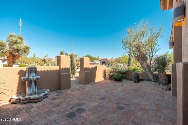 28768 N 95th Way, Scottsdale, AZ 85262 - fenced backyard featuring a patio