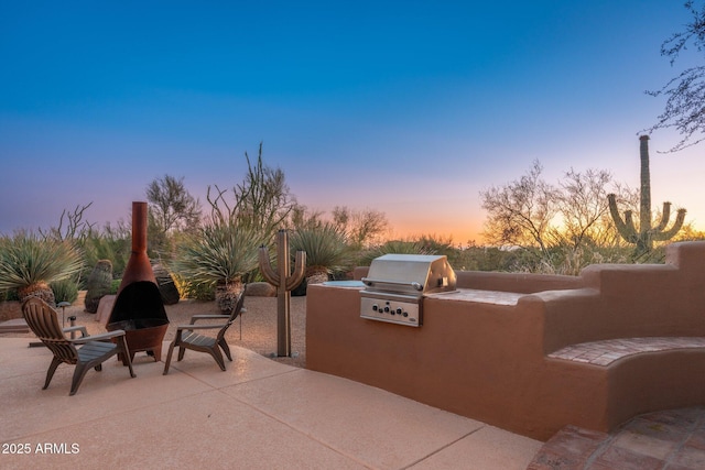 28768 N 95th Way, Scottsdale, AZ 85262 - view of patio / terrace featuring exterior kitchen