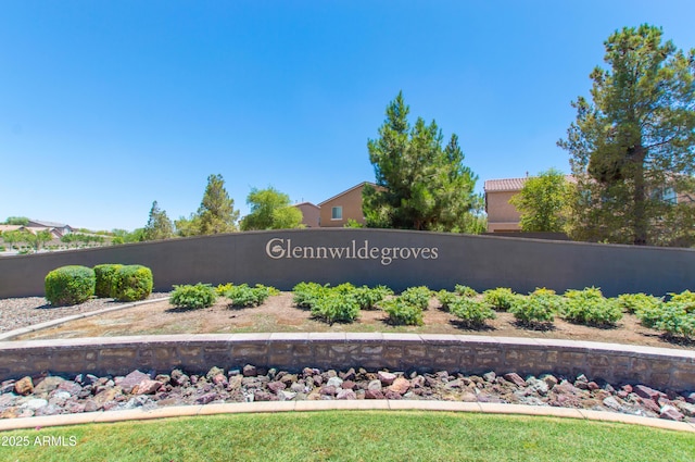 view of community / neighborhood sign