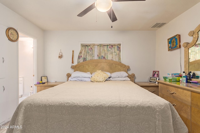 bedroom featuring ceiling fan