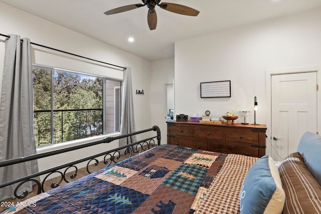 bedroom featuring ceiling fan