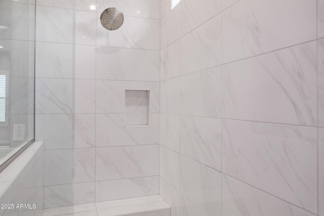 17118 N 50th Way, Scottsdale, AZ 85254 - bathroom view of a tile shower