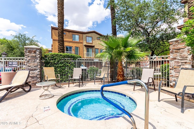1920 E Bell Rd Unit 1189, Phoenix, AZ 85022 - view of swimming pool featuring a hot tub, a patio, and a pool