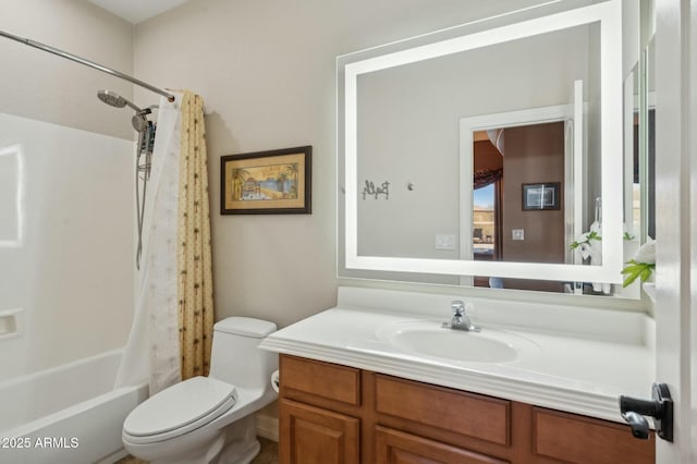 4502 E Night Owl Ln, Cave Creek, AZ 85331 - full bath featuring shower / bathtub combination with curtain, toilet, and vanity