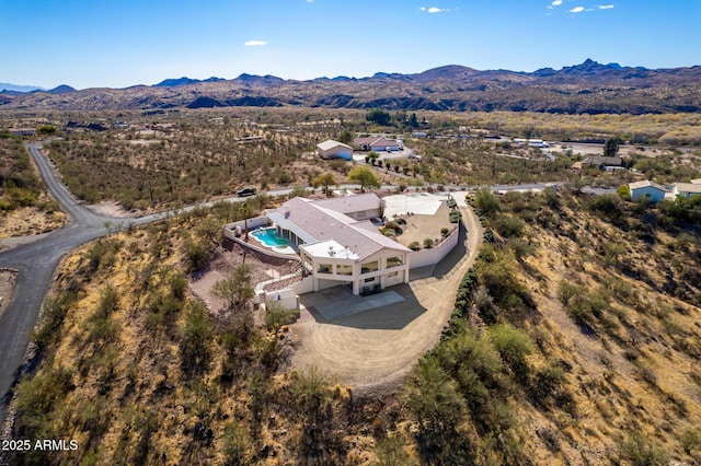 bird's eye view featuring a mountain view