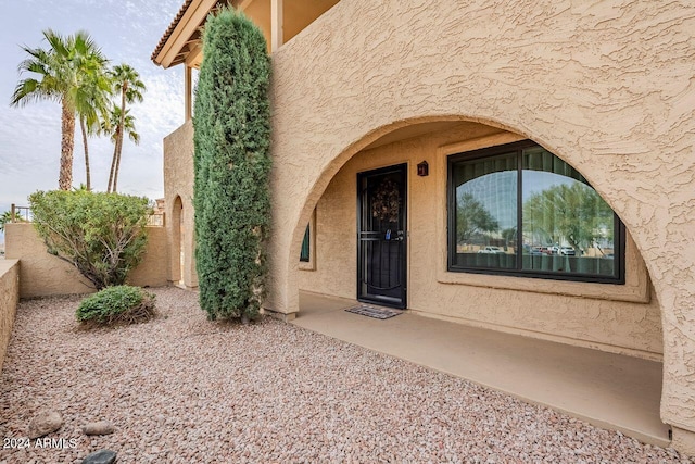 view of property entrance