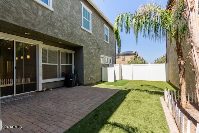 view of yard with a patio area