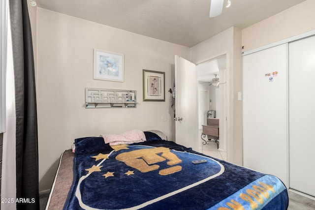 4403 N 56th Dr, Phoenix, AZ 85031 - bedroom with a closet and ceiling fan