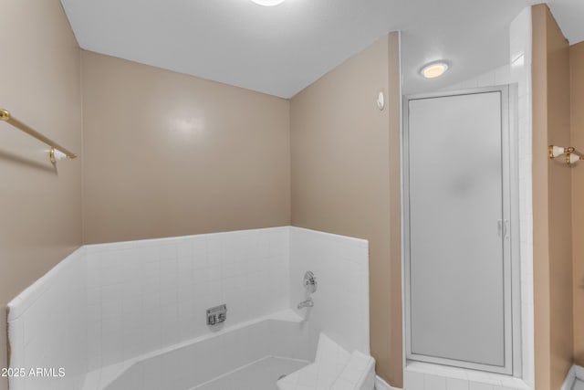 11465 N 56th St, Scottsdale, AZ 85254 - bathroom with a stall shower and a garden tub