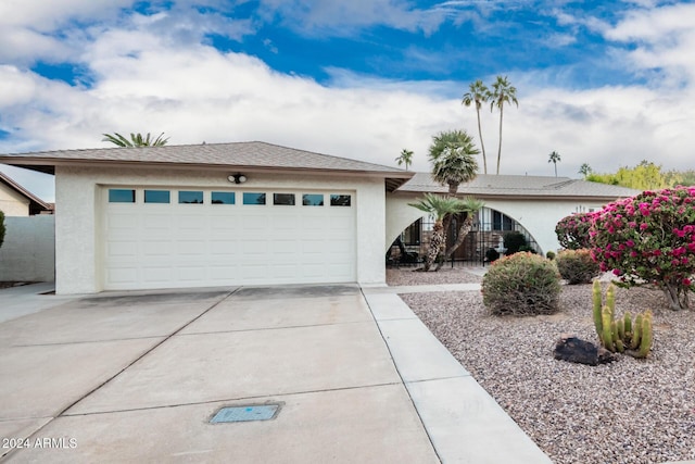 view of front facade featuring a garage