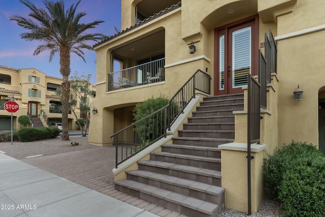 7122 W Ivanhoe St, Chandler, AZ 85226 - doorway to property featuring stucco siding