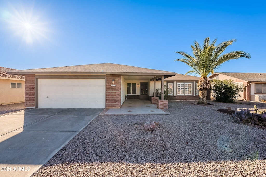 view of front of house featuring a garage