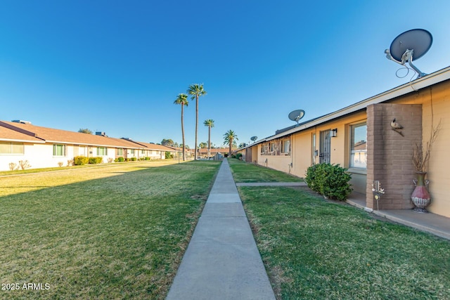 711 E Laurel Dr Unit 17, Casa Grande, AZ 85122 - view of yard featuring a residential view