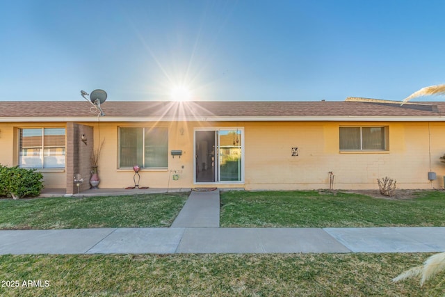 711 E Laurel Dr Unit 17, Casa Grande, AZ 85122 - single story home with a front yard and brick siding