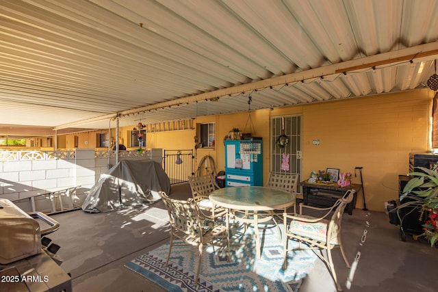 711 E Laurel Dr Unit 17, Casa Grande, AZ 85122 - view of patio / terrace with outdoor dining area