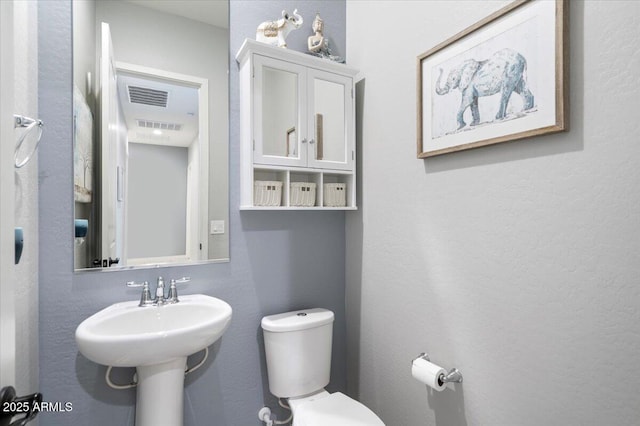 18577 W Coolidge St, Goodyear, AZ 85395 - half bathroom featuring toilet