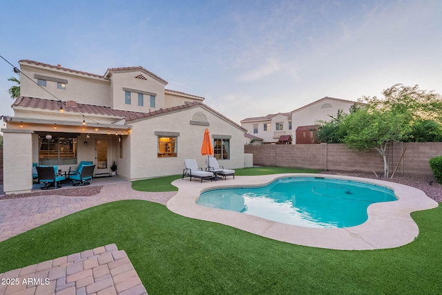 13318 W Indianola Ave, Litchfield Park, AZ 85340 - view of swimming pool featuring a patio area and outdoor lounge area