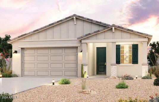 view of front facade featuring a garage