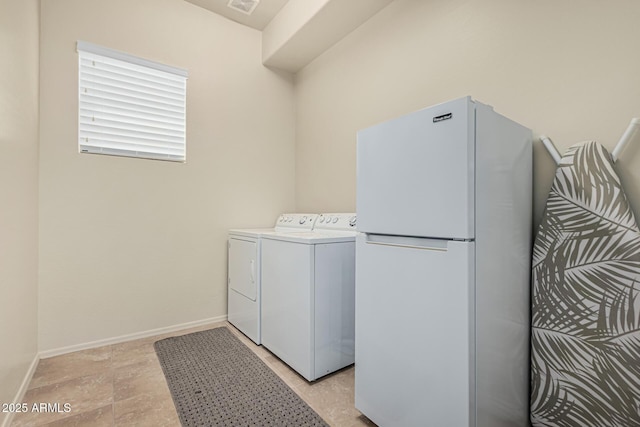 1813 N Trowbridge, Mesa, AZ 85207 - laundry area with washing machine and dryer, baseboards, visible vents, and laundry area