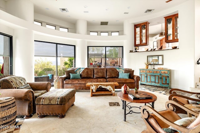 15816 E Eagle Crest Rd, Fountain Hills, AZ 85268 - view of living room