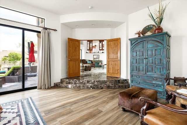 15816 E Eagle Crest Rd, Fountain Hills, AZ 85268 - living area with wood finished floors and arched walkways