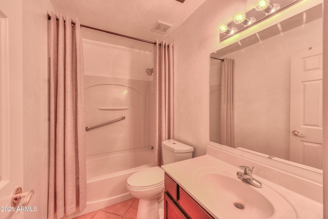 2386 Skyview Dr, Sierra Vista, AZ 85635 - full bath featuring tile patterned flooring, vanity, shower / bath combo, and toilet