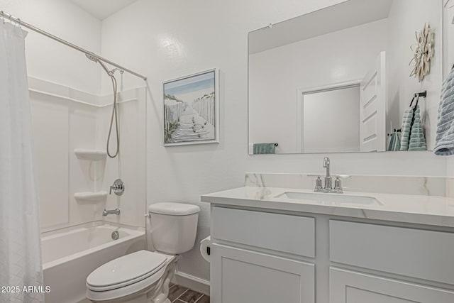 2923 W Shanley Ave, Apache Junction, AZ 85120 - full bath featuring vanity, shower / tub combo with curtain, wood finished floors, toilet, and baseboards