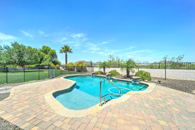 7398 W Paso Trl, Peoria, AZ 85383 - view of swimming pool featuring a fenced backyard and a patio