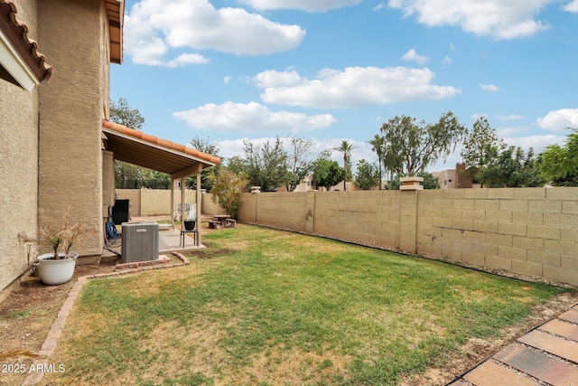 1344 N Brittany Ln, Gilbert, AZ 85233 - view of yard featuring central AC unit