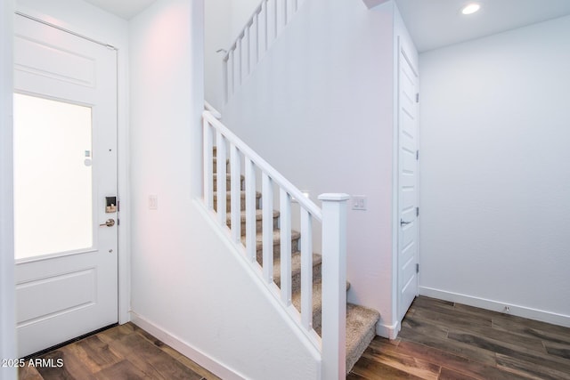 4063 E Amoroso Dr, Gilbert, AZ 85296 - entrance foyer featuring dark wood-style floors, recessed lighting, stairway, and baseboards
