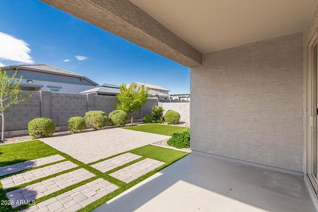 9822 W Caron Dr, Peoria, AZ 85345 - fenced backyard with a patio