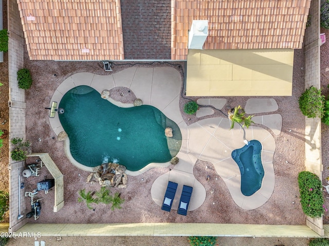 4329 W Electra Ln, Glendale, AZ 85310 - bird's eye view of a pool area