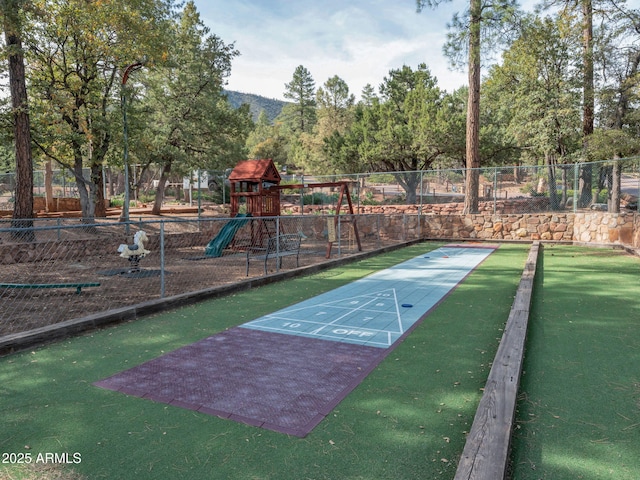 4567 N Juniper Ln, Pine, AZ 85544 - surrounding community with shuffleboard