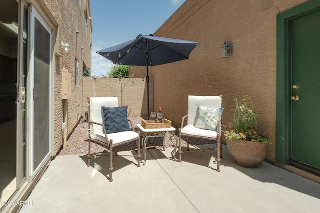 2826 E Tracy Ln Unit 3, Phoenix, AZ 85032 - view of patio with fence
