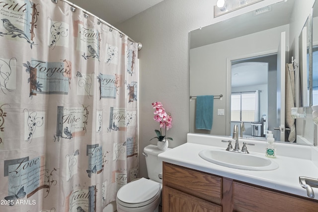 3534 N 106th Ln, Avondale, AZ 85392 - full bath with vanity and a shower with curtain